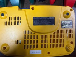 Nintendo 64 Edizione Pikachu PAL