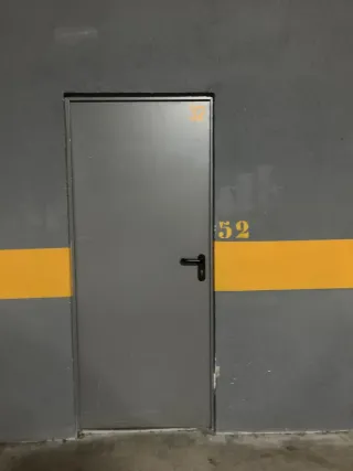 Plaza de Garaje con Trastero