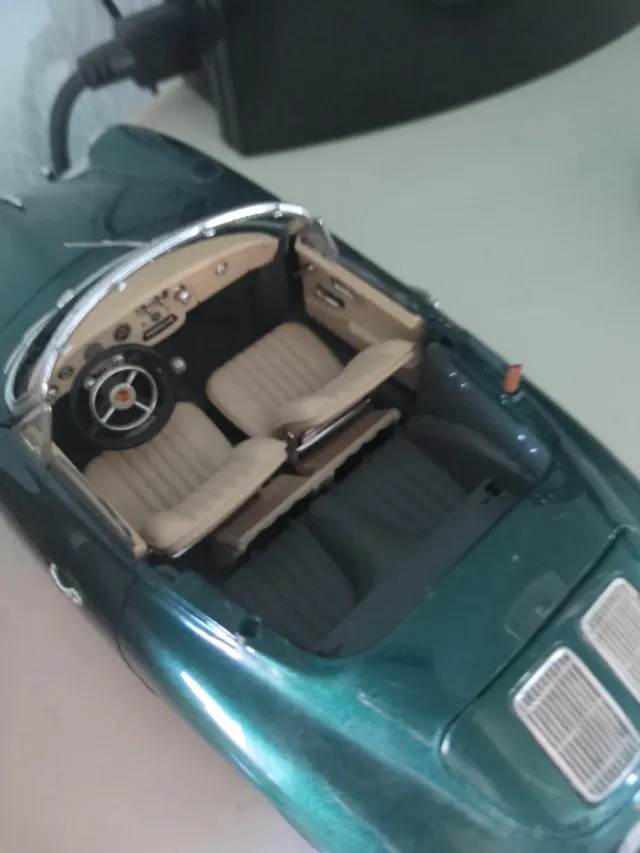 Porsche 1/18 Burago