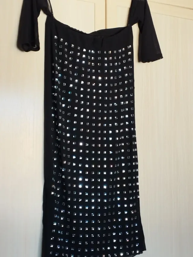 Vestido fiesta pedrería negro T.36
