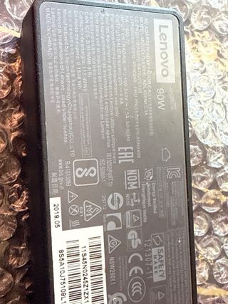 Cargador Lenovo 90W Original