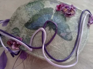 Tocado mujer Ángela Serrano azul y morado