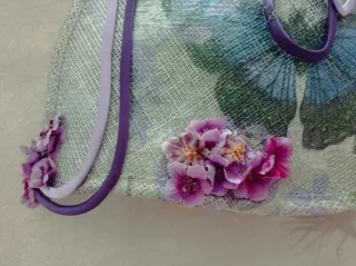 Tocado mujer Ángela Serrano azul y morado