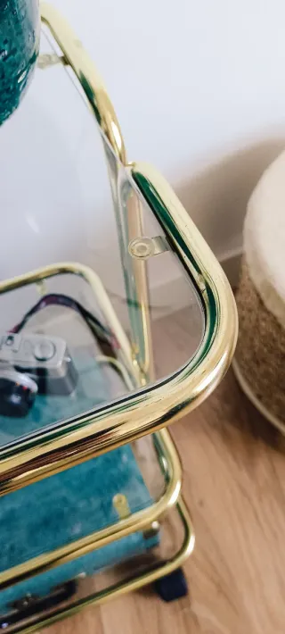 Mesa auxiliar vintage cristal y metal dorado