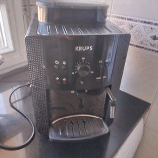 Cafetera Krups Automática Negra