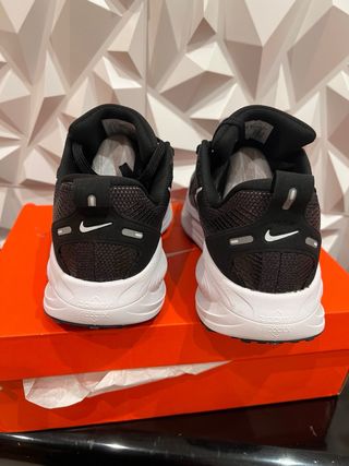 Nike basket Vomero 18 Negro T