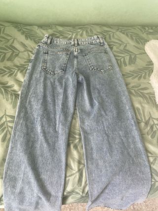 Pantalones vaqueros rotos anchos