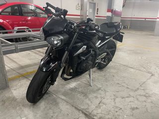 Triumph Street Triple RS
