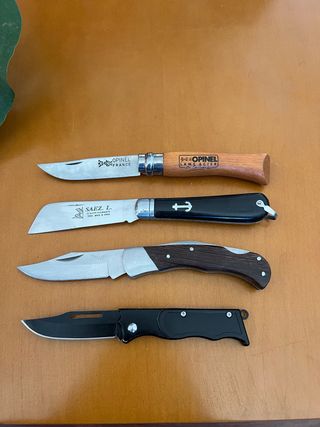 Set di quattro coltelli