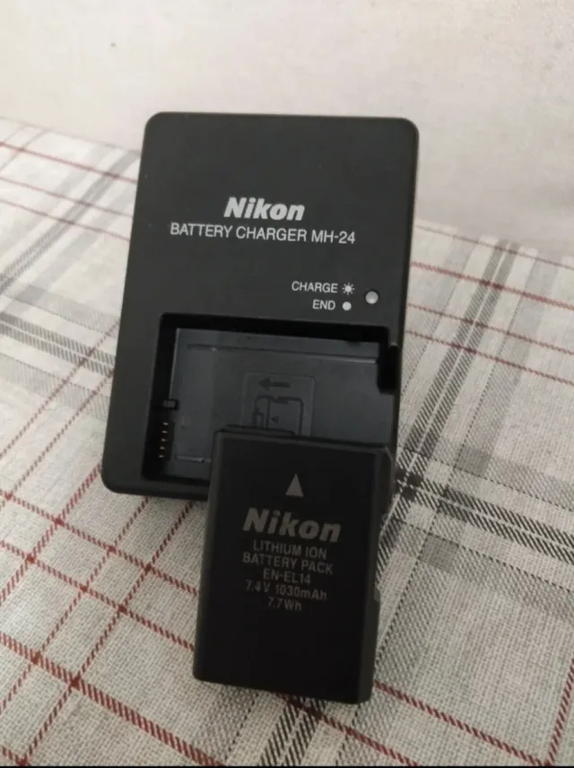 Nikon D3200 + Nikon 18-55 y 55-200