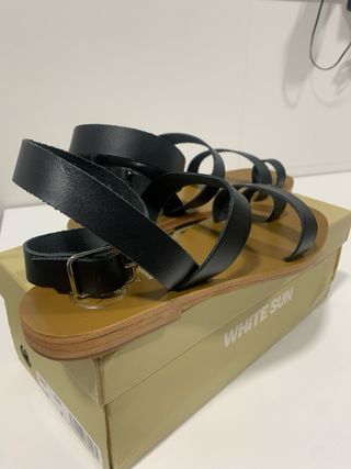 Sandalias White Sun T39 Negras