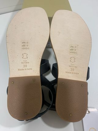 Sandalias White Sun T39 Negras
