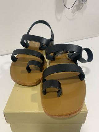 Sandalias White Sun T39 Negras