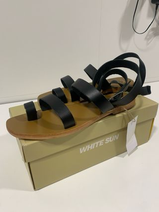 Sandalias White Sun T39 Negras