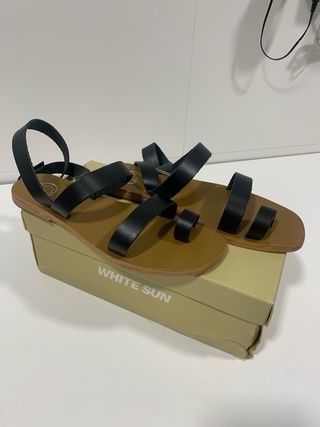 Sandalias White Sun T39 Negras