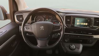 Peugeot Traveller BlueHDi 180 Business VIP Standard EAT8 132 kW (180 CV)