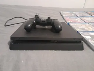 PS4 + Mando + 16 Juegos