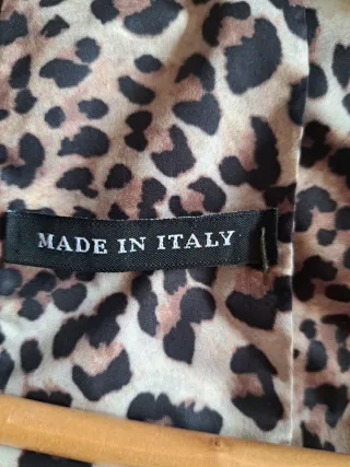 Cazadora mujer verde con estampado