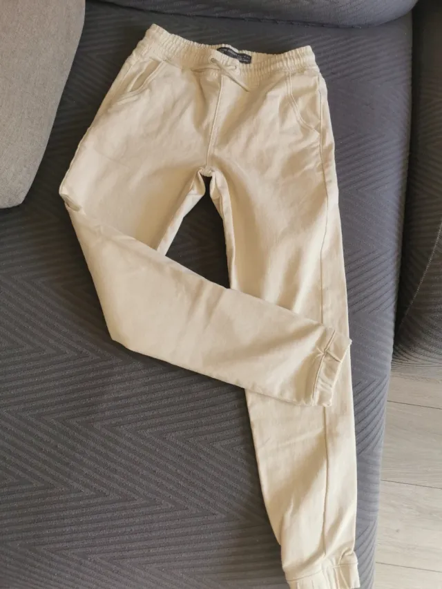 Pantalón jogger beige talla 11/12 Para 152 cm