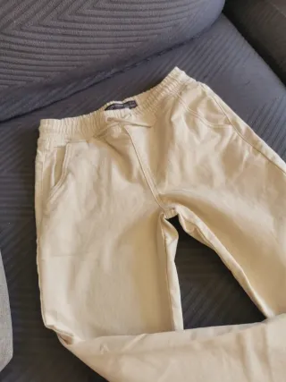 Pantalón jogger beige talla 11/12 Para 152 cm