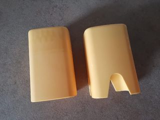 Copriletti in plastica beige