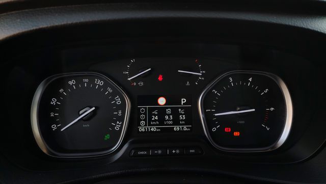 Peugeot Traveller BlueHDi 180 Business VIP Standard EAT8 132 kW (180 CV)