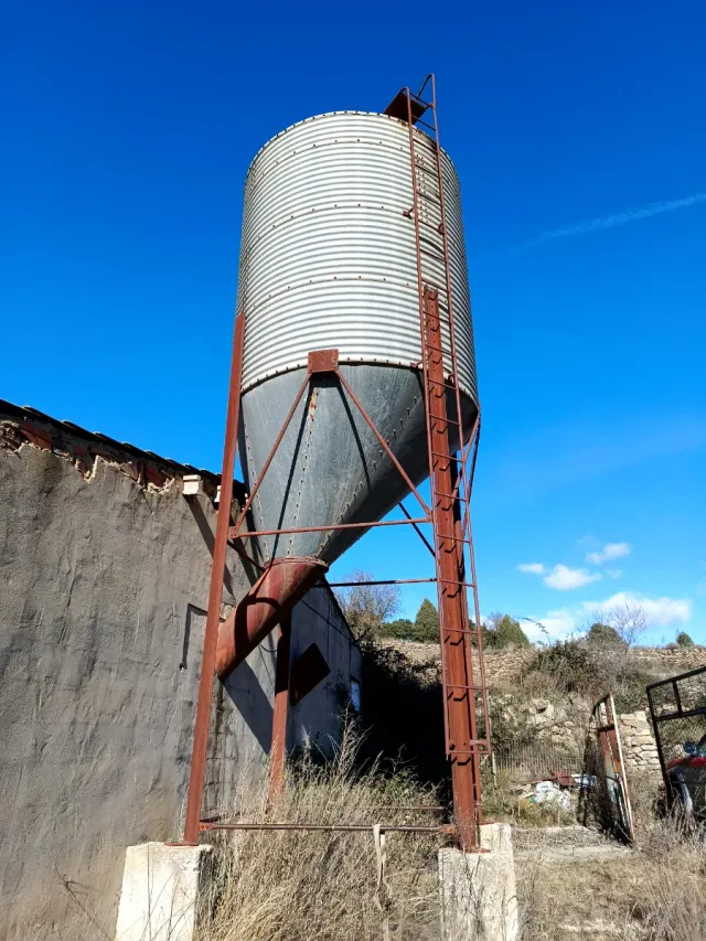 Silo metálico de pienso
