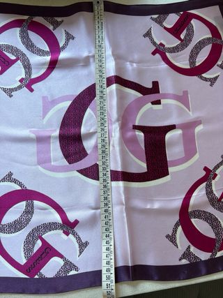 Foulard Guess Rosa e Viola