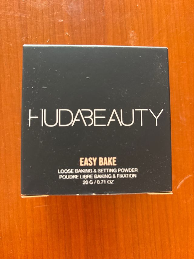 Huda Beauty Easy Bake Polvos Sueltos