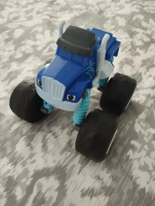 Monster Machine Coche Azul