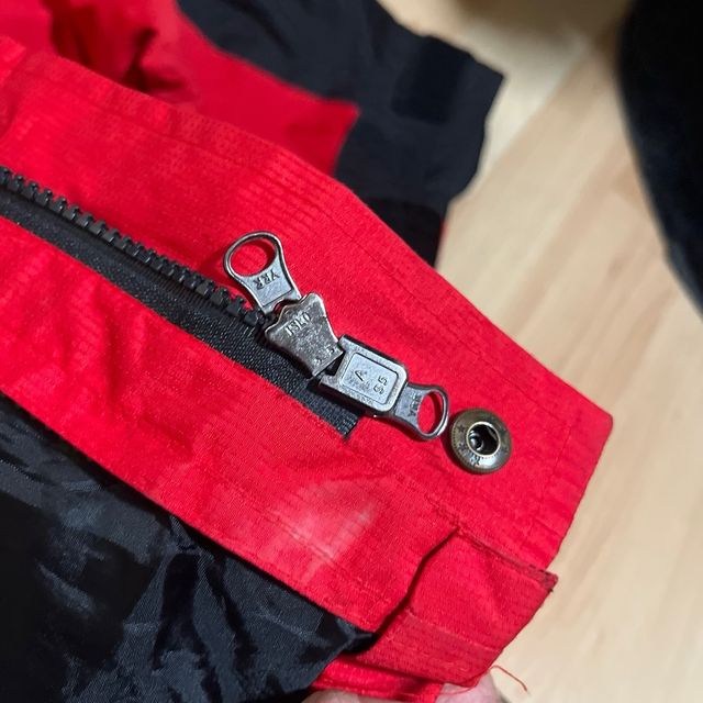 Chaqueta The North Face Roja Negra GoreTex Vintage