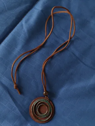 Collana girocollo cerchi concentrici