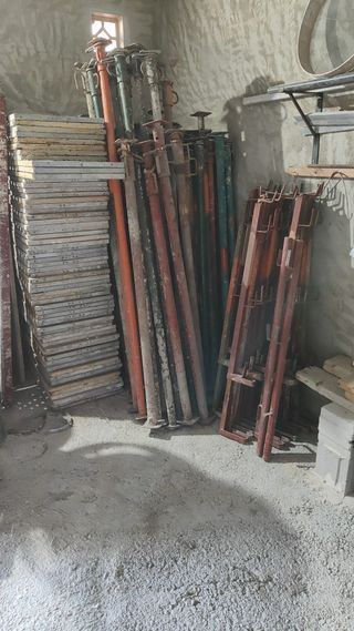 Lote andamio: barandillas, puntales, tableros