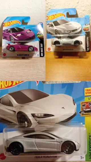 3 Hot Wheels (LOTE M DAVID)