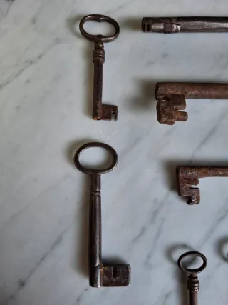Set 8 Chiavi Antiche in Ferro