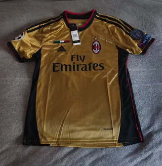 Camiseta Balotelli Milán Retro Champions Dorada