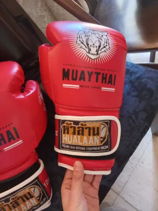 Kit Muay Thai: Guantes y Espinilleras Buddha