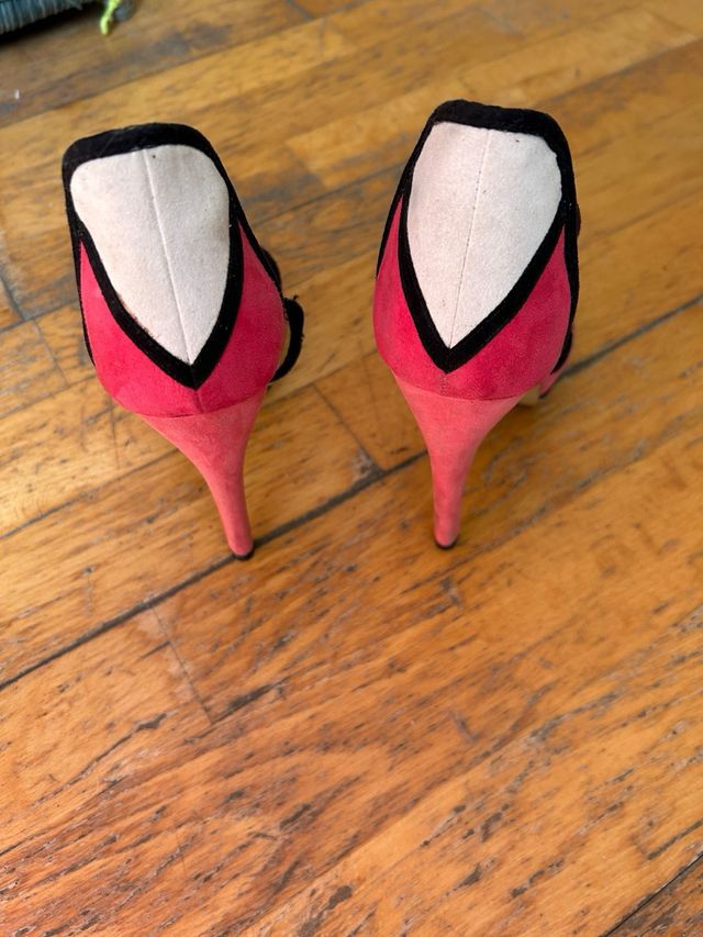 Zapatos de tacón mujer negros y rosas