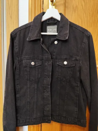 Chaqueta vaquera negra Talla M