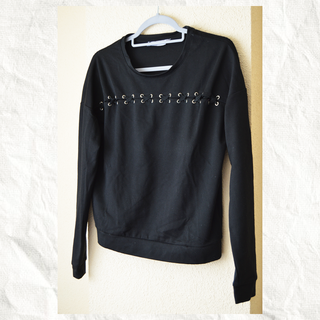 Camiseta Negra | Manga larga | Abertura cordones