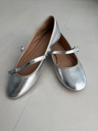 Bailarinas plateadas con tira