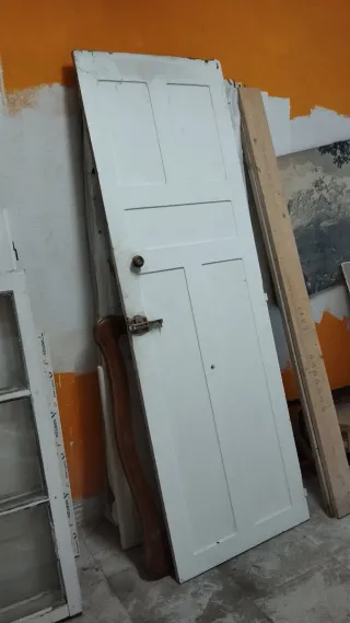 Puerta de madera maciza 1,9 m x 0,65 m