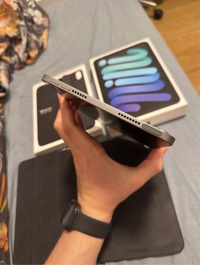 iPad mini 7 con Smart Folio Grigio e garanzia