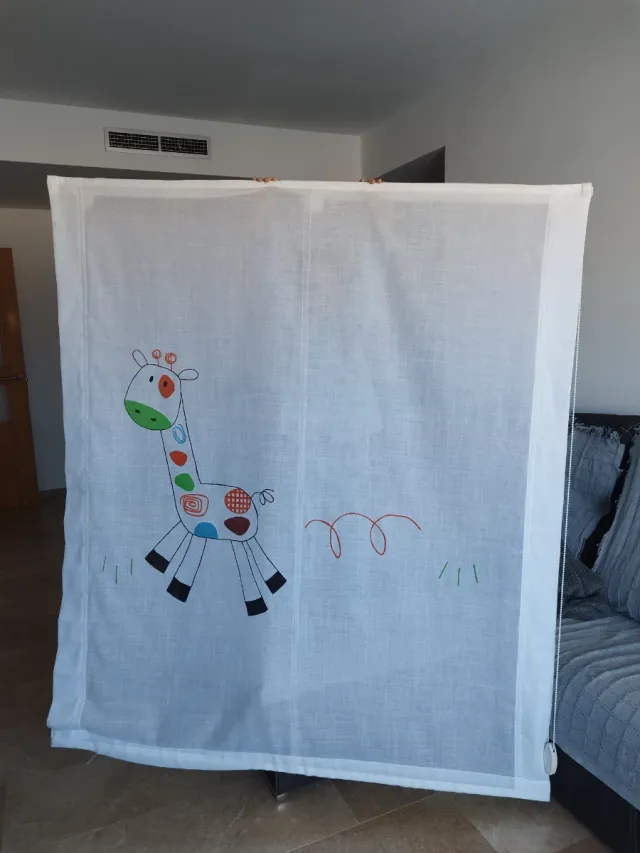Cortina infantil jirafa