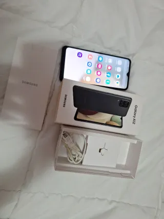 4 Cellulari Apple, Samsung e Xiaomi