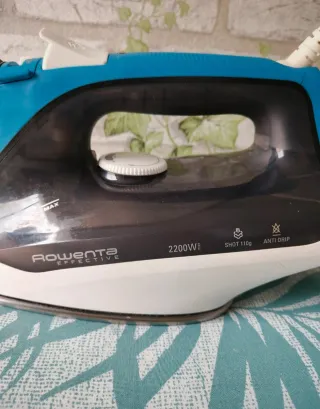 Ferro da stiro Rowenta Effective 2200W