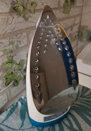 Ferro da stiro Rowenta Effective 2200W