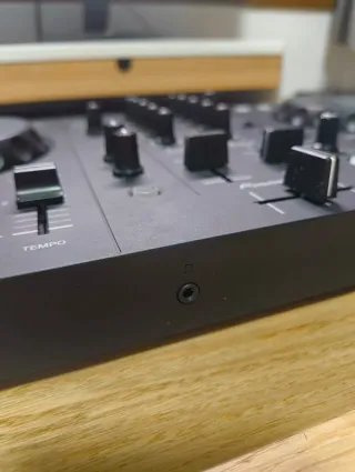 Mesa DJ Pioneer FLX4