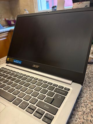 Acer Swift SF114-32 Argento