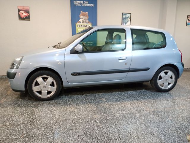 Renault Clio 75 cv